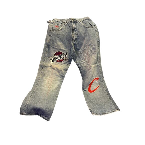UNK NBA Cleveland Cavaliers  Jeans Embroidered Lebron Men Size 32- see desc. - Picture 1 of 7